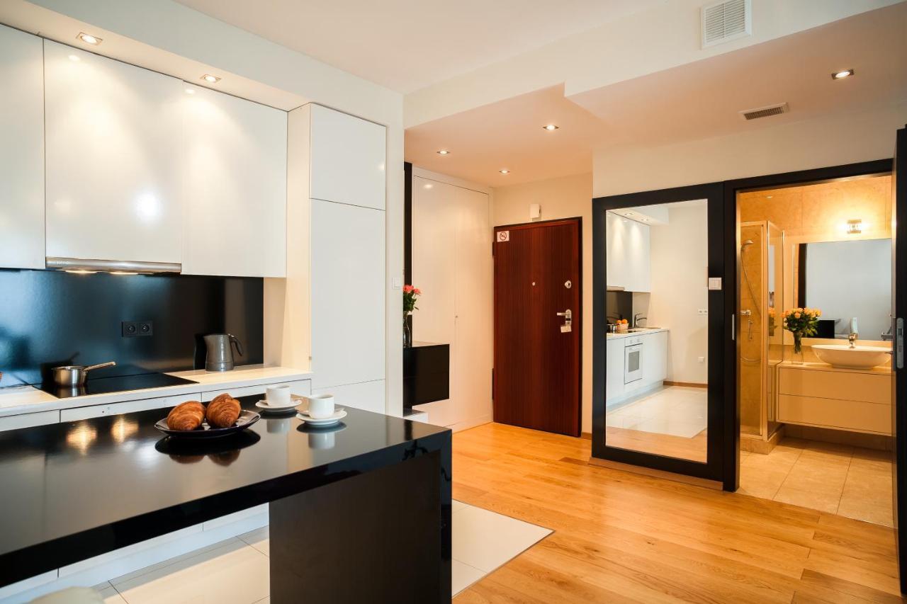 Platinum Towers Luxury Apartments 华沙 外观 照片