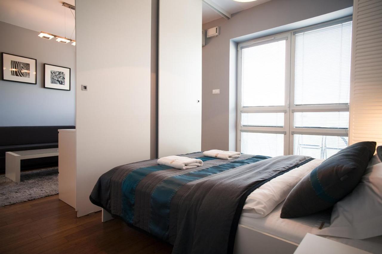 Platinum Towers Luxury Apartments 华沙 外观 照片